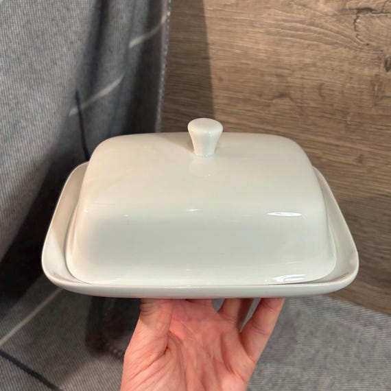 Preloved Minimalist White Supermarket Traditional Lidded Butter