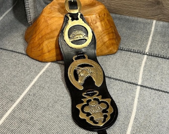 ECHO Made in England English Saddle Hide Equestrian Horse Medallion Belt Vintage 1900-2000s The Legend Saddle Made In England sold at auction  main image 2