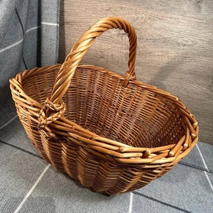 Vintage Handgewebter natürlicher umweltfreundlicher großer Korb mit Griff | Handgemachte natürliche Hauptlagerung | Nachhaltige Haushaltsdekoration | Gemütliches Wohndekor