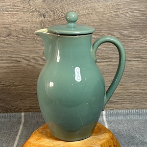 Vintage Denby Manor Grün mit Deckel Heißwassermilch Kaffeekanne Krug | MCM Creme Inner Grüne Glasur Denby | Mid Century Landhaus Küche