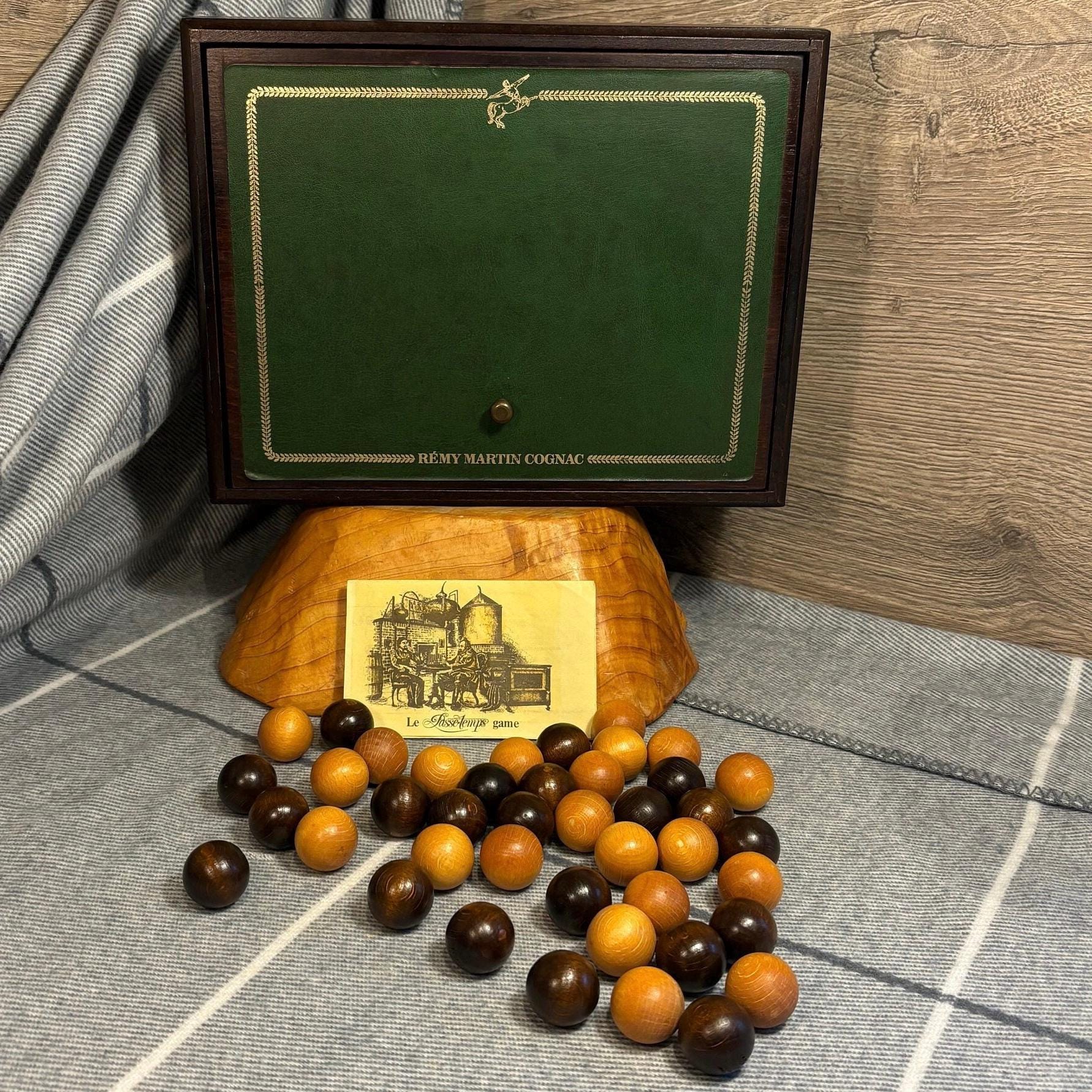 Vintage Remy Martin Cognac 'le Passe Temps' Brown Wood Box Game