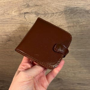 Monedero vintage hecho a mano de cuero marrón auténtico con forma de media luna / Monedero de moda retro / Monedero con forma de herradura / Monedero MCM