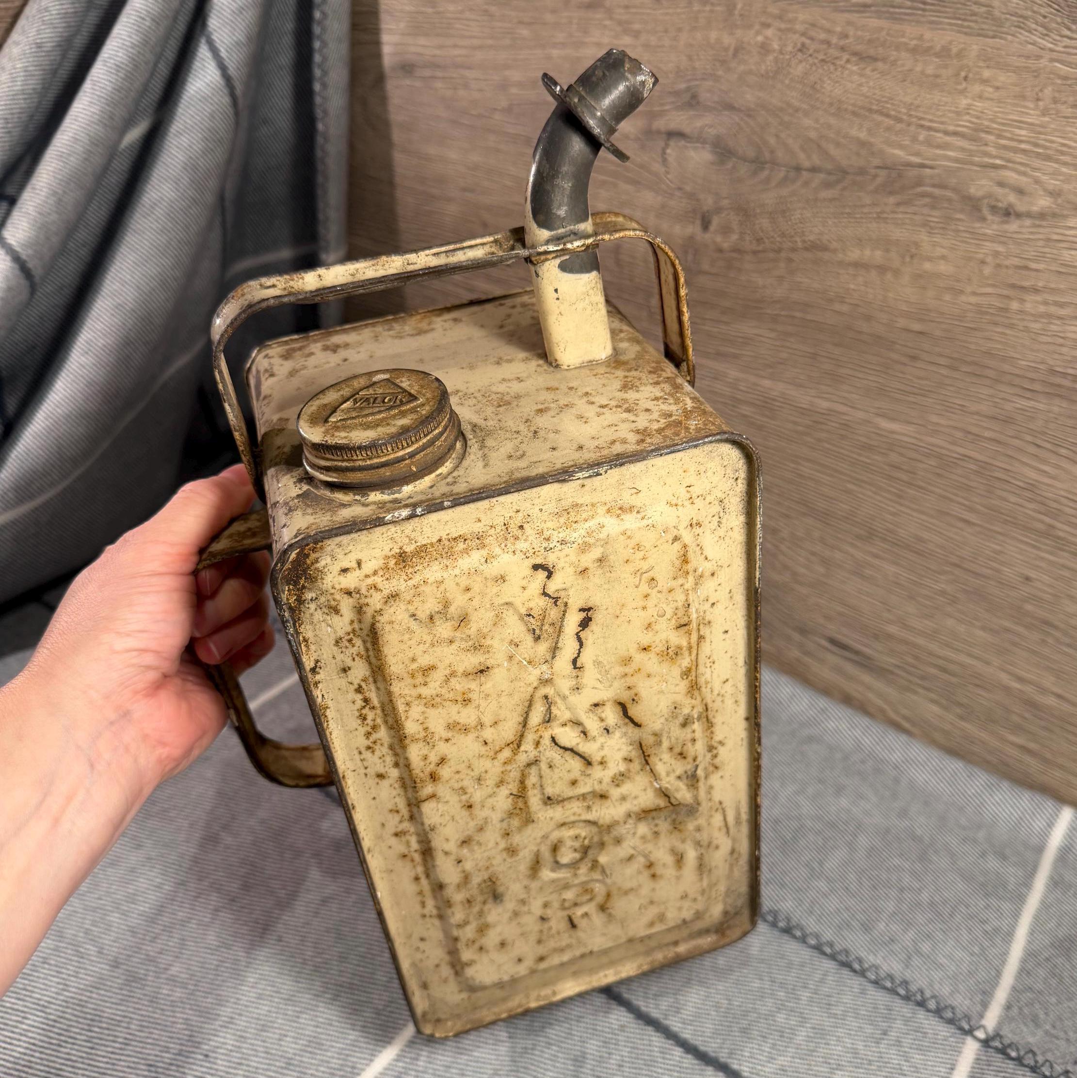 Esso oil can - Etsy 日本