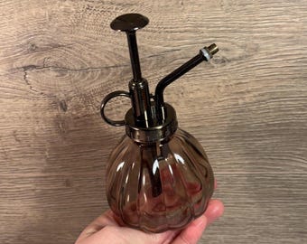 Preloved Kunststoff & Braun Glas Pflanzen Mister | Pflanzenzubehör Pumpsprüher | Botanische Zimmerpflanzen-Feuchtigkeitspflege | Wohlfühl-Pflanzenspritzer