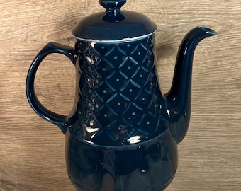 Tetera grande y alta con cuello texturizado de color azul verdoso oscuro vintage de mediados de siglo / MCM Art Retro coleccionable Kitchenalia / Decoración de granja