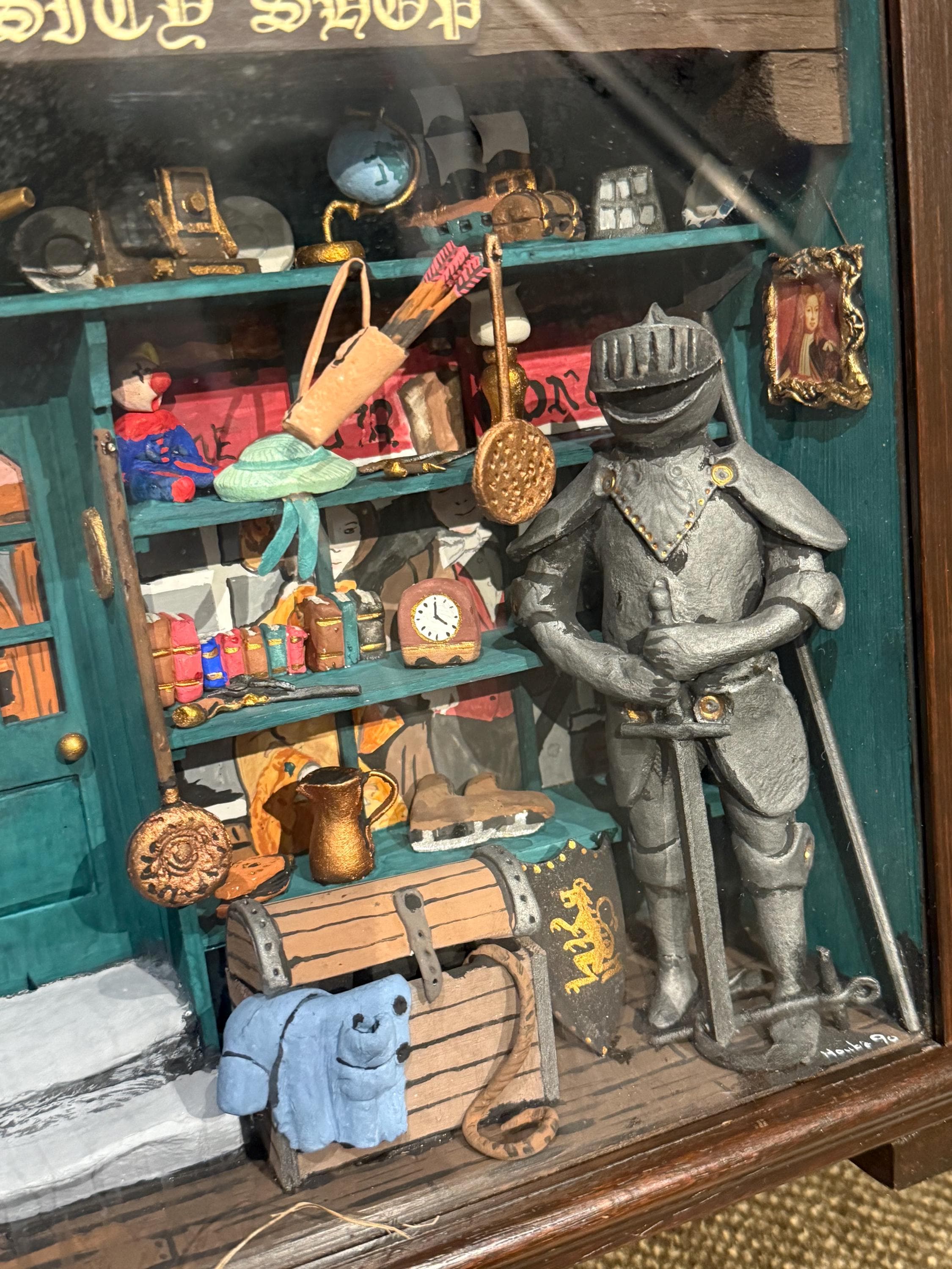 Vintage 1990 Houb'e Signed Hand Crafted the Old Curiosity Shop 3D