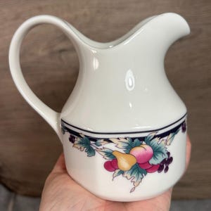 Vintage 1991 Fine China Royal Doulton Tableware &#39;Autumn&#39;s Glory&#39; Petite White Milk Jug Creamer Pitcher with Delicious Fruit Harvest Motif