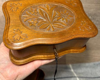 Vintage Hand Carved Cuendet Swiss &#39;Roses from the South&#39; Waltz Music Wooden Lidded Hinged Jewellery Box with a Key and Ornate Flower Motif
