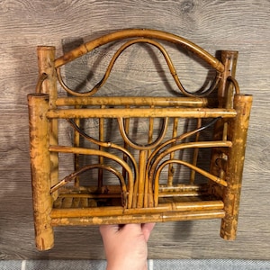 Soporte para correspondencia de cartas de bambú con diseño de tigre vintage, decoración de oficina rústica bohemia natural, coleccionables retro agrietados, inestables e imperfectos.