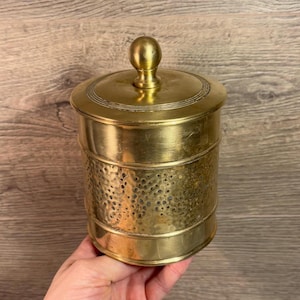 Vintage Humidor Hammered Brass Petite Round Lidded Tobacciana Jar | Antique Cigarette and Tobacco Holder Pot | Old Rustic Cigar Collectibles