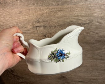 Vintage J&G Meakin Sterling Colonial English Ironstone Gravy Jug Boat | Traditional Kitchenalia from England | Sunday Roast Decor Essentials