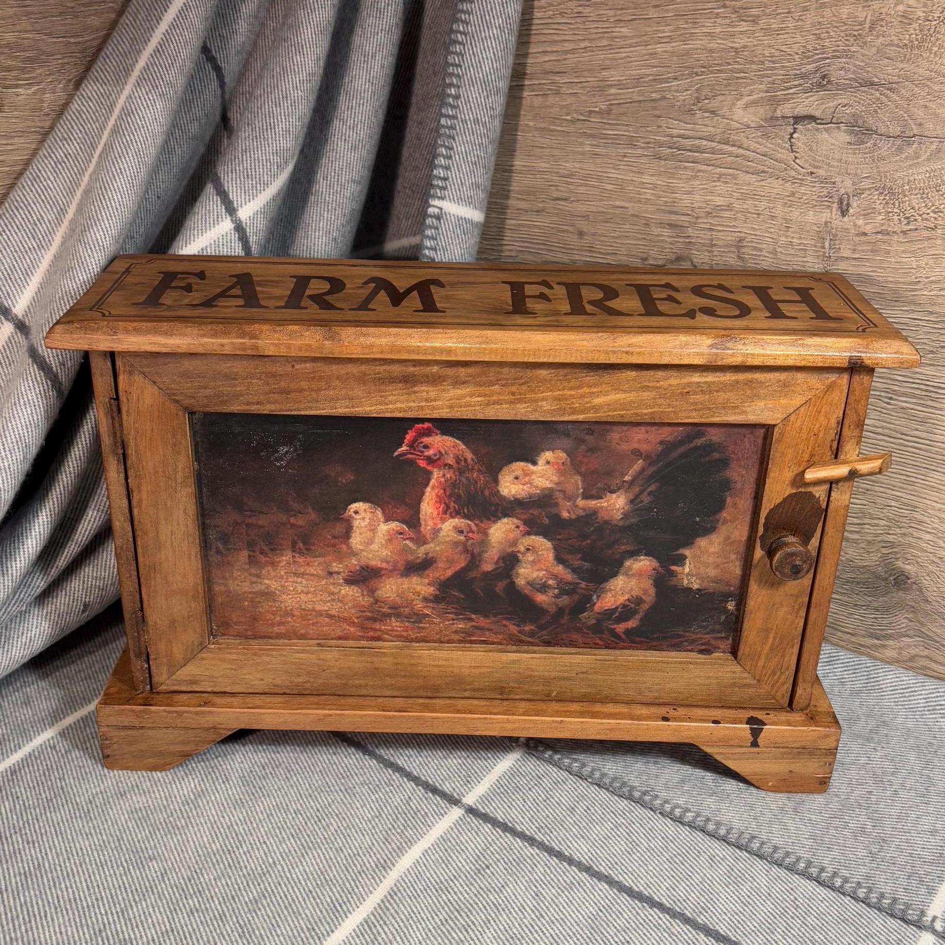 1940s Egg Box - Etsy Canada