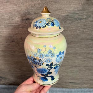 Vintage Sadler England Blue Chrysanthemum and Lotus Flower Lidded Ginger Jar | Pearlescent Lustre Home Decor Storage | English Collectibles