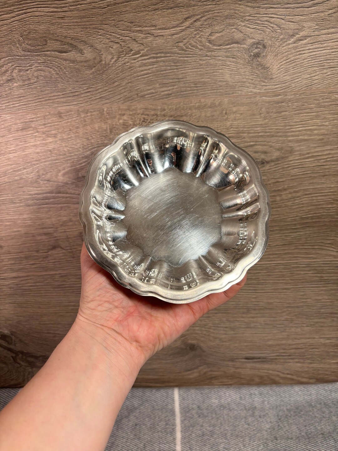 Vintage Oneida USA Silver Plated Small Round Decorative