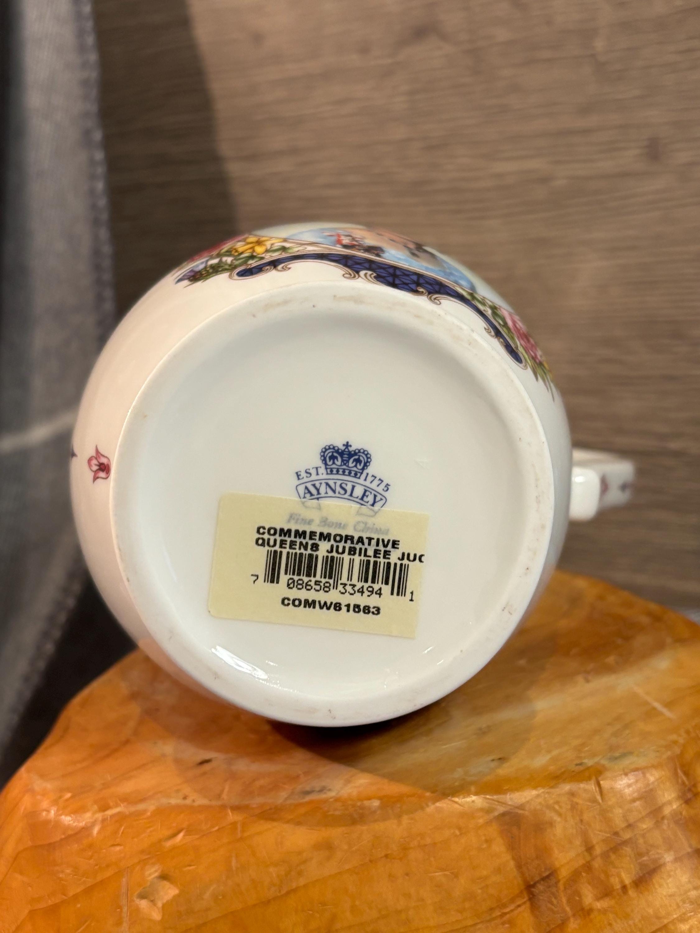 Vintage 2002 Aynsley Her Majesty Queen Elizabeth Commemorative Golden ...