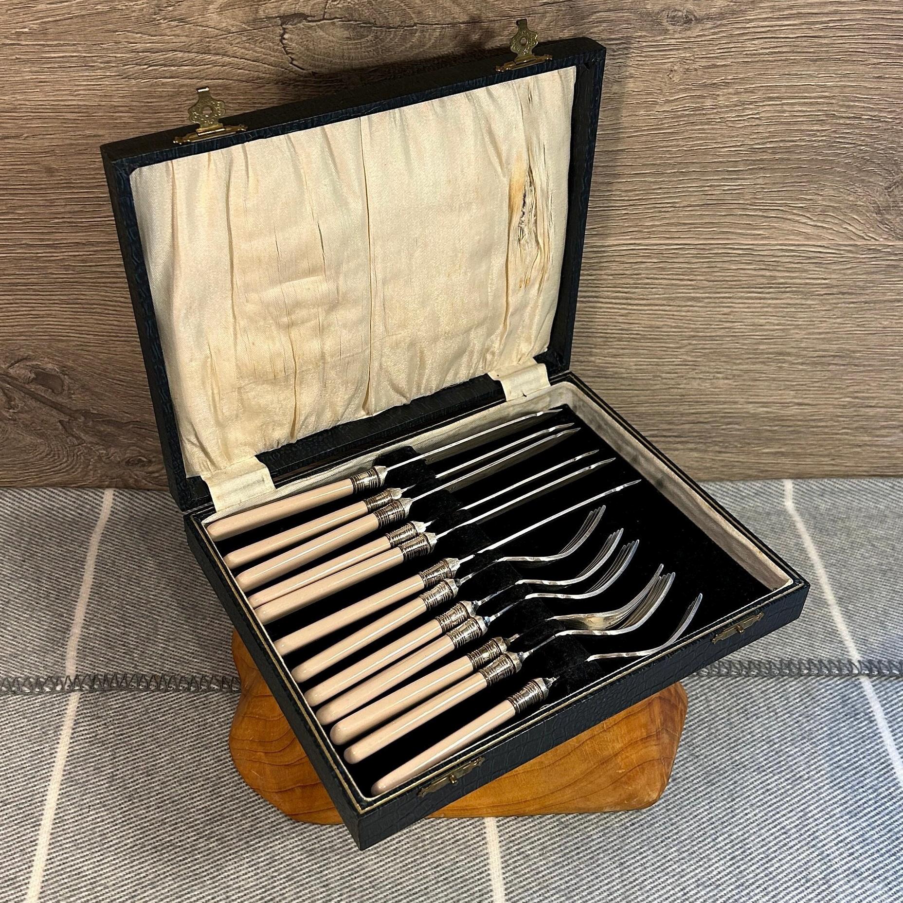 Vintage Harrison Fisher HF & Co S EP Silver Tone and Grey