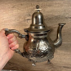 Vintage Silver Tone Hand Crafted Old & Heavy Moroccan Embossed Teapot | Arabic Retro Kitchenalia | North African Home Decor