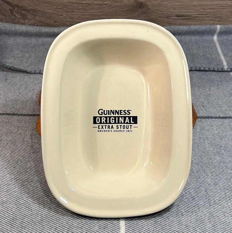 2015 Guinness Original Extra Stout Brewer's Source 1821 Ceramic Pie Dish | Guinness Retro Kitchenalia | Collectible Irish Dublin Kitchenware image 1