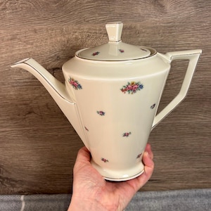 Vintage Art Deco Bohemia Royal Ivory Made in Czechoslovakia 'Modern' Pattern Coffee Teapot | Central Europe Collectible | Floral Kitchenalia