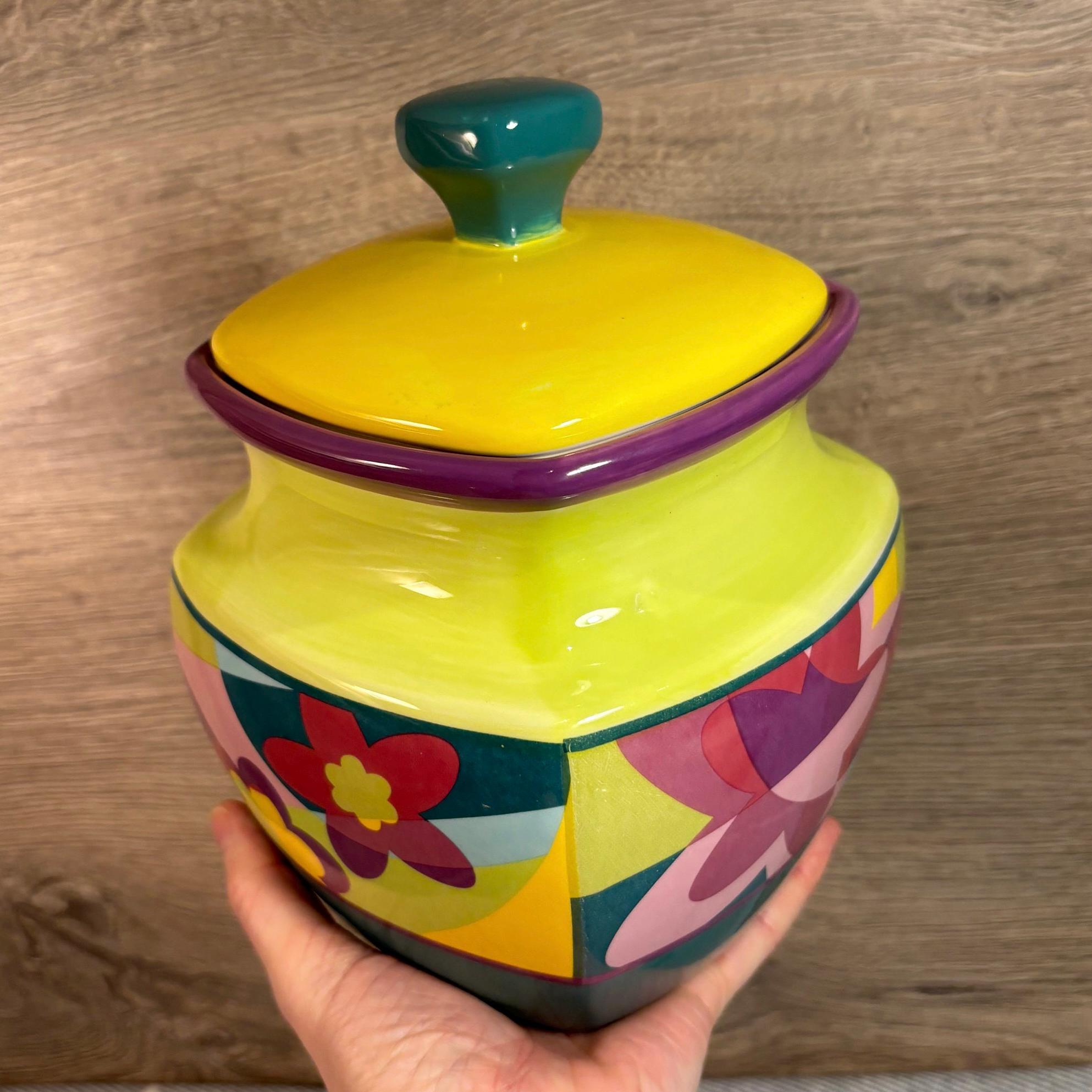 黒色陶器瓶 抽象文字模様 約20cm 黒色陶器瓶 抽象文字模様 約20cm - メルカリ