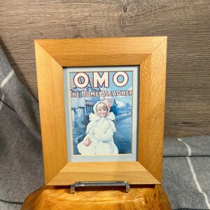 Vintage Collectible OMO The Home Bleacher R.S Hudson Ltd Cartão postal de anúncio moderno emoldurado e montado Arte para pendurar na parede em pequena moldura de madeira bege