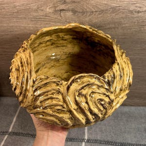 Vintage Mid Century Hand Crafted Art Studio Pottery Beige & Brown Glazed Mix Swirl Embossed Unique Round Heavy Planter | MCM OOAK Fruit Bowl