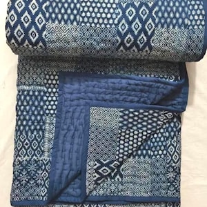 ブルーのパッチワークブロックプリントのカンタキルト、手作りのコットンブランケット、リバーシブルのインド風ボヘミアン寝具。