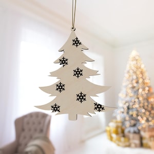 Taglio laser albero di Natale con incisione fiocchi di neve. Ornamento decorativo per albero di Natale. Regalo di famiglia presente. Fallo da solo. Scaricare.