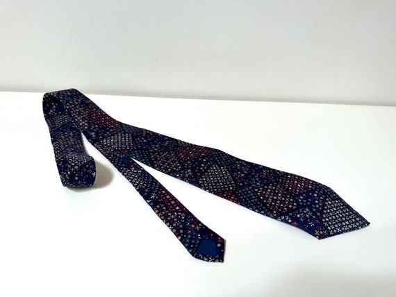 Silk Blue Vintage Tie for Men: Geometric Blocks View 4