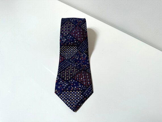 Silk Blue Vintage Tie for Men: Geometric Blocks