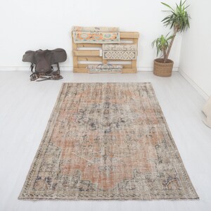 5x9 Vintage Turkish Oushak Rug: Muted Wool Anatolian Rug