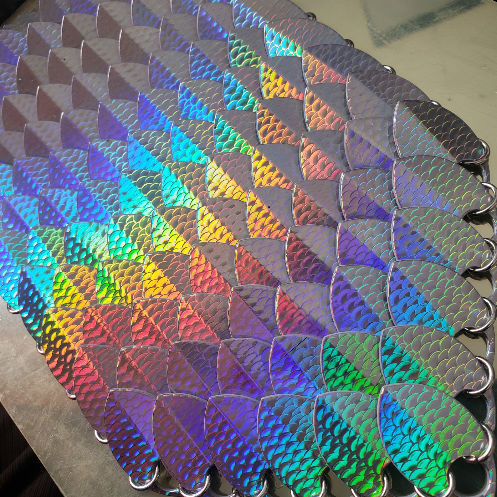 100 Large Rainbow Holographic Mermaid Alloy Dragon Scales Scalemail
