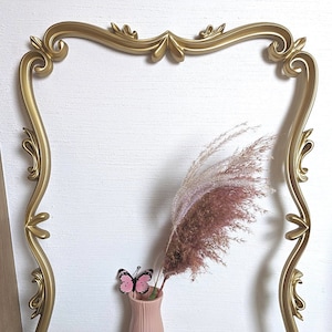 Handgjord barock guldram: Stor dekorativ väggdekoration (63 x 86 cm)