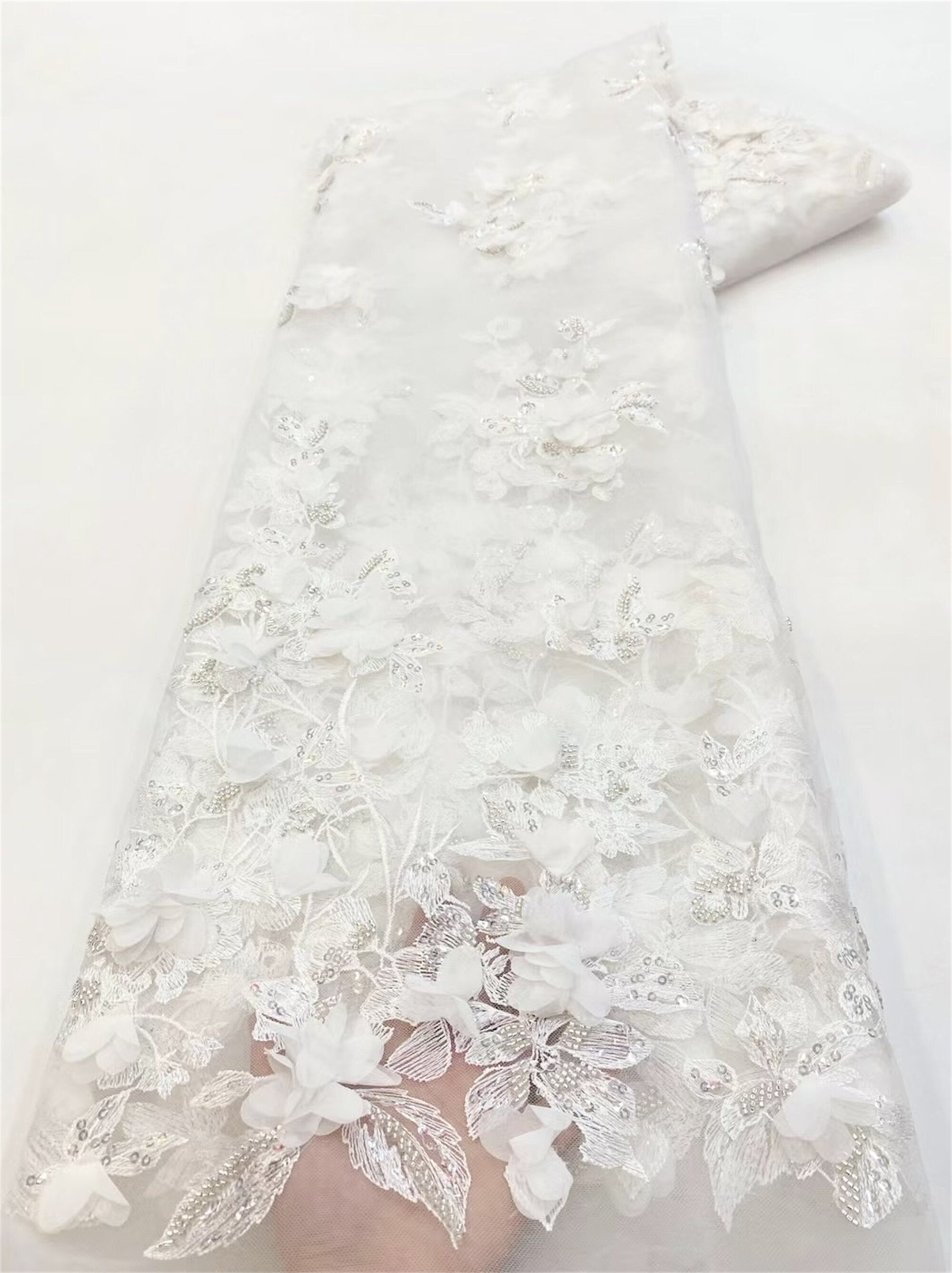 Weißer Tüll 3d Blumenstoff, Pailletten-Mesh-Stoff, DIY-Hochzeits-Brautabendkleid verkauft Bulk-Lager