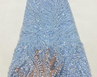 Tela de encaje azul con cuentas pesadas, tul perlado, malla de lentejuelas, ideal para vestidos de novia, bodas, graduaciones y recepciones. Tela cortada a medida.
