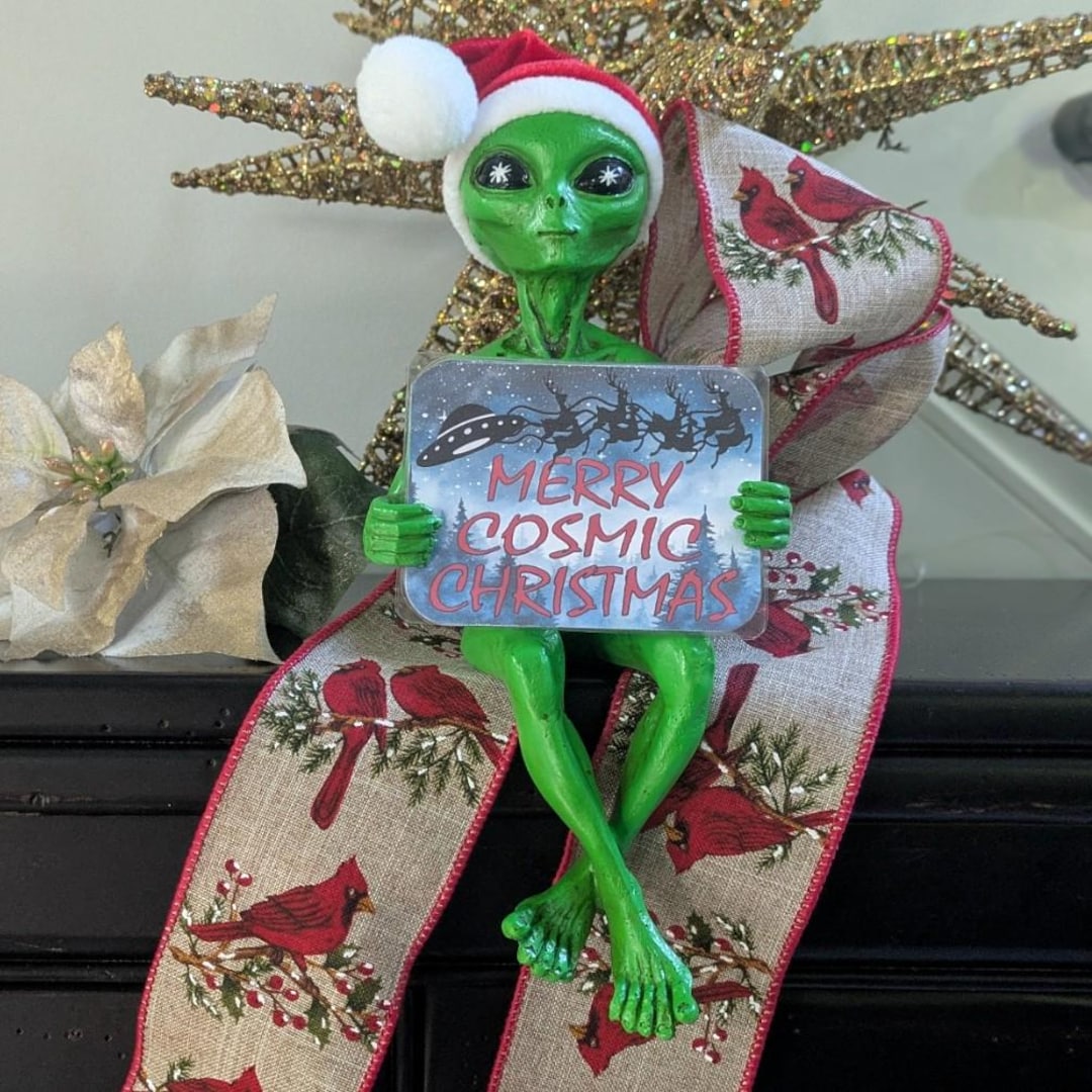 Alien Invasion “merry Cosmic Christmas” 10" H Seasonal Decoration ...