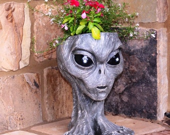 Muggly Alien Mother Aurora 15″ Planter Pot for Patio & Garden