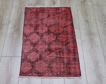 Handgjord röd turkisk ullmatta, sliten, överfärgad matta i Oushak-stil