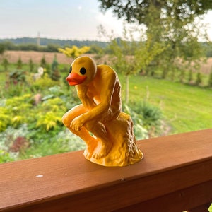 The Quacker statue - The thinker