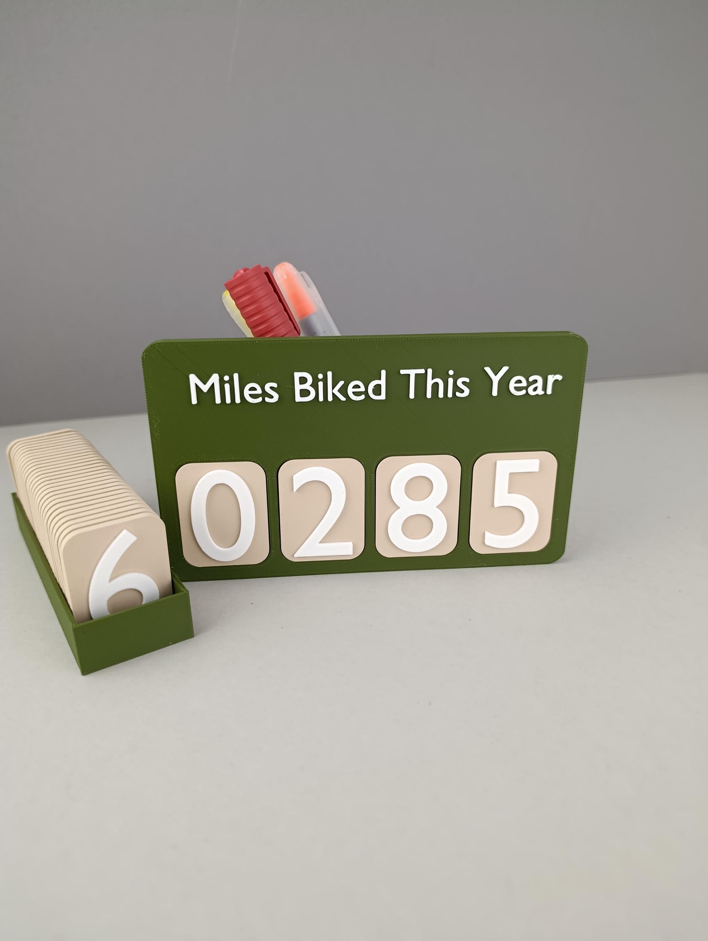 3D Printed Biking Distance Tracker: Magnetic Number Display, Key/pen ...