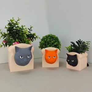 Cat Loaf Planter -  Indoor or Outdoor Plant Pot with Drainage - Succulent Planter - Cat Gifts - 3D Printed