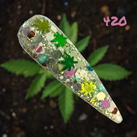 420 dip powder for nails, green leaf glitter mix dip powder, 420 nails, kandedips