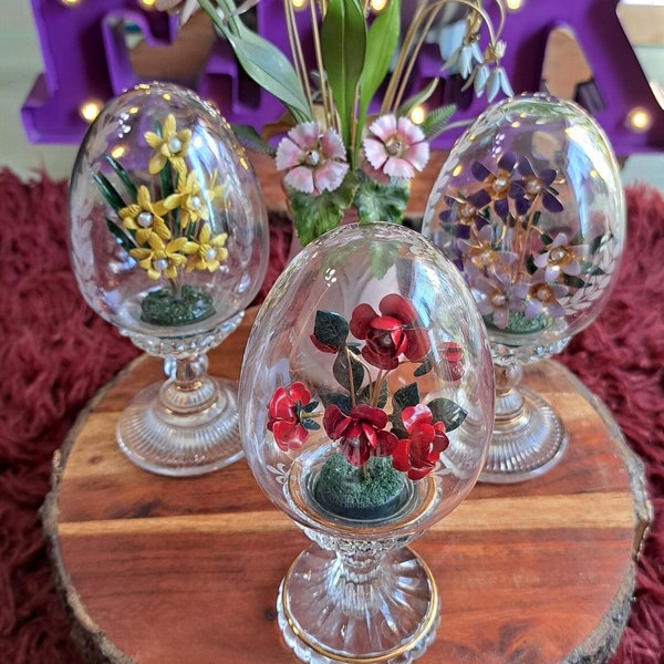 Vintage FRANKLIN MINT set 3 House of Faberge Glass Eggs with flowers inside and a Pedestals Base 1. Glass vase with metal and enamel paint