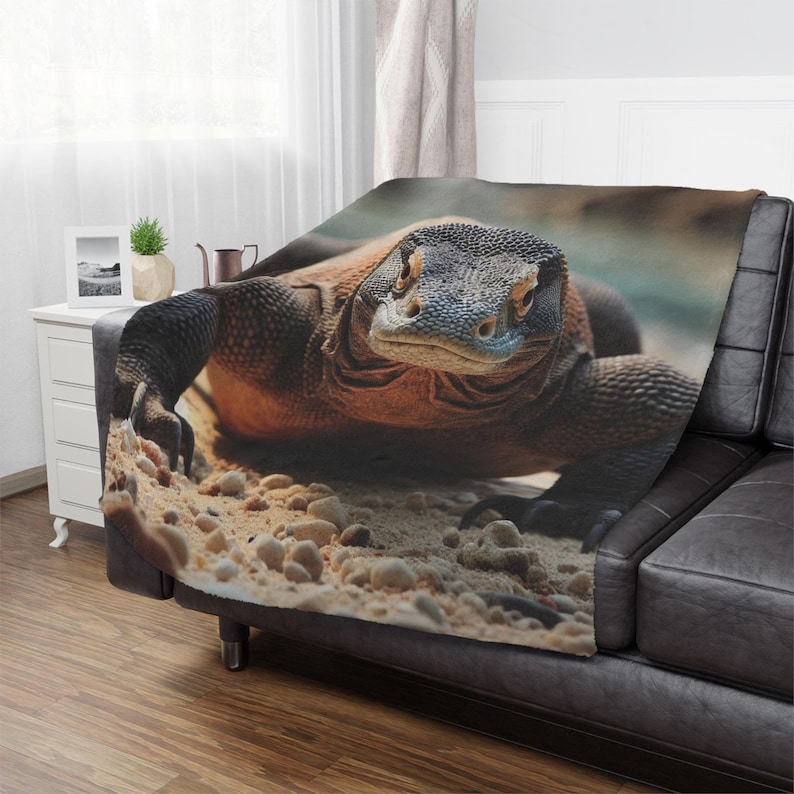 Beautiful Komodo Dragon Warm & Cozy 50x60 Minky Blanket, Large Lizard
