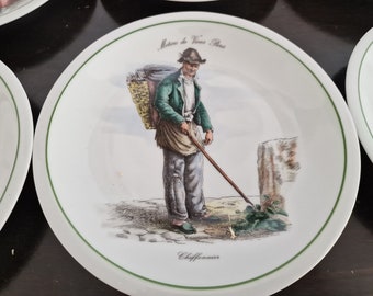 Set of 6 Vintage 'métiers Du Vieux Paris' Porcelain Plates, Berry