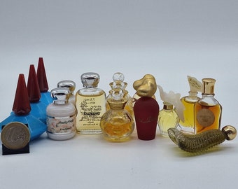 The scents are Vintage. thumbnails. Women perfume