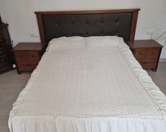 Narzuta Szydełkowa Ręcznie Robiona, Koronkowa Kapa Vintage, Biały Bawełniany Koc z Falbanami, Shabby Chic Styl Rustykalny Sypialnia 1950