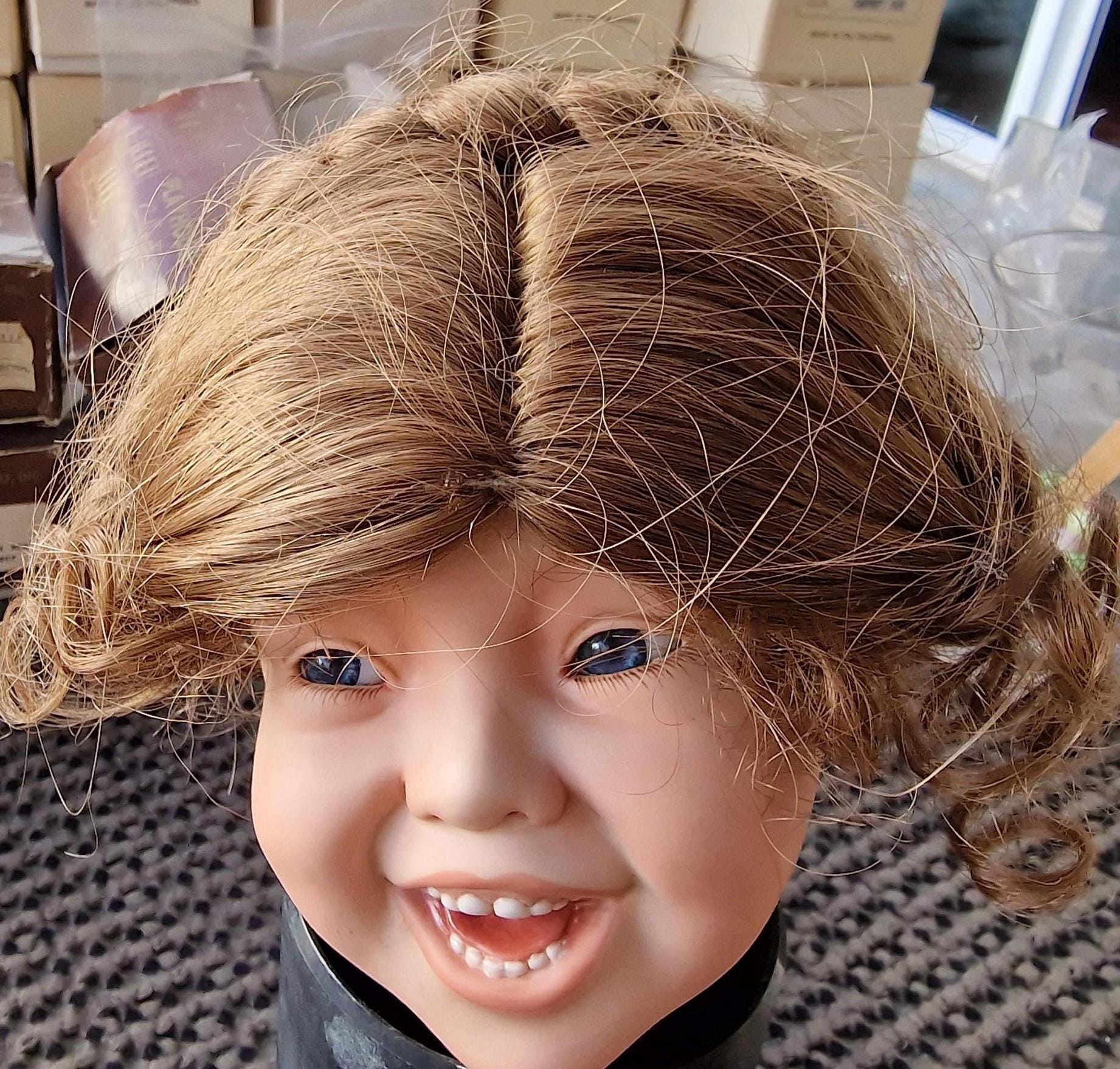 100% Modacrylic Fiber Made In Japan full wig with stand & BOX Vintage Doll Hair Wig novelle natur 100% MODACRYLIC FIBRE LG  main image 4