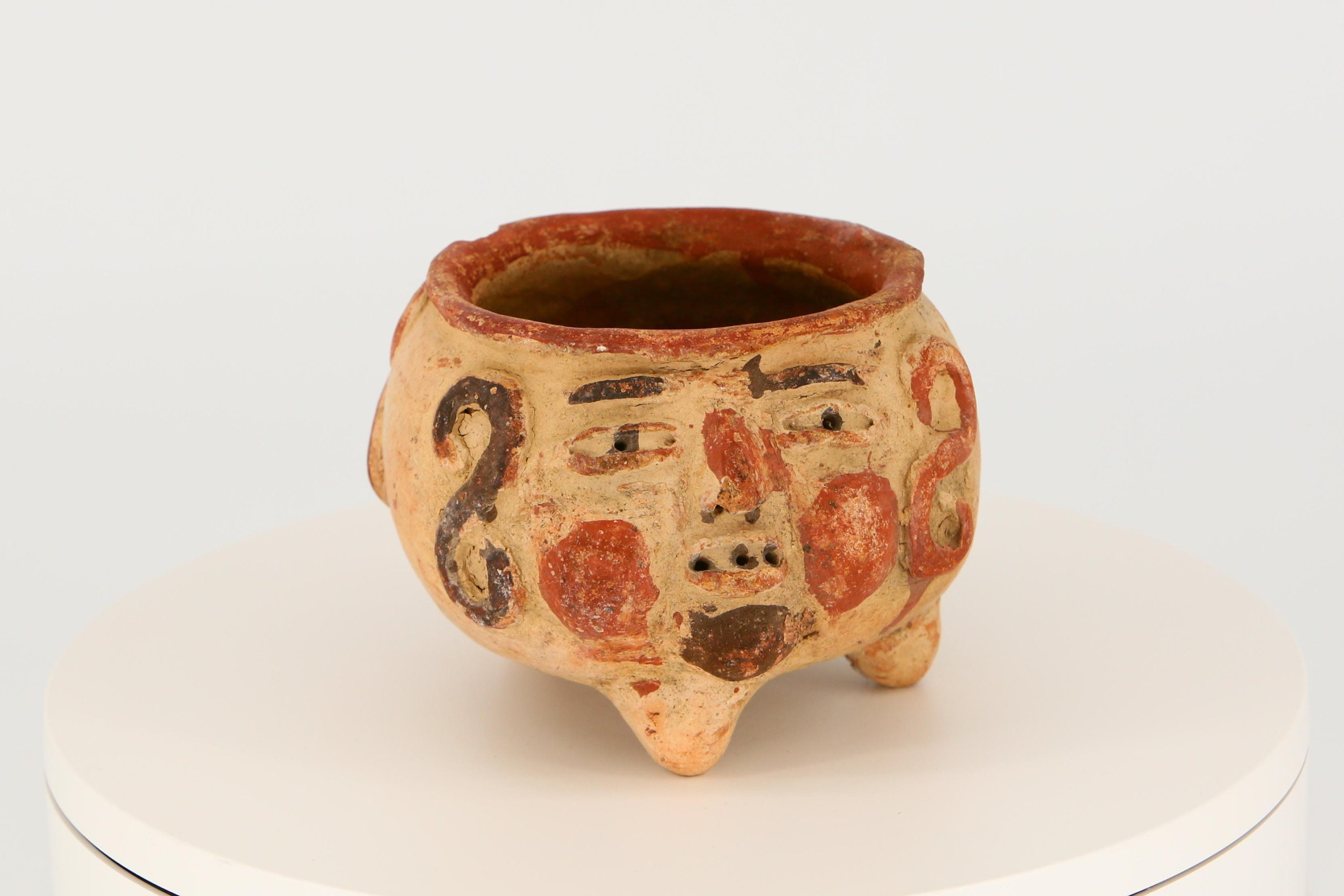 Pre-columbian Style Tripod Ceramic Vessel, 1980s Colombia