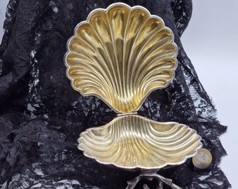 Vintage shell shaped caviar serving bowl Martin, Hall & Co. England